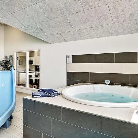 Sildestrup Sleeps 16 Pool Wifi